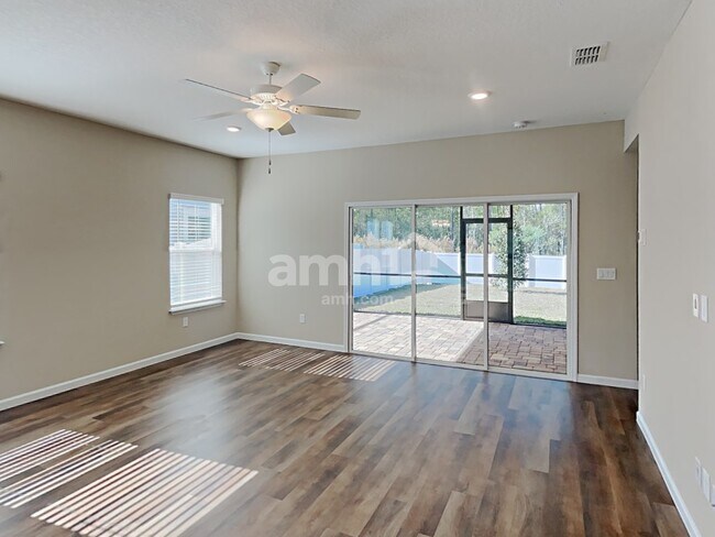 Photo - 238 Hemlock Pt