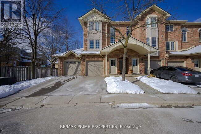 Photo - 4045 Upper Middle Rd