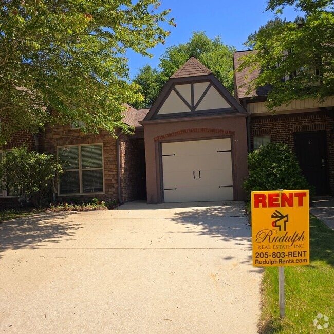 Building Photo - 2460 Ridgemont Dr Rental