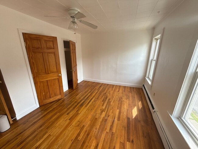 Photo - 97 S Montgomery St Unidad APT 2