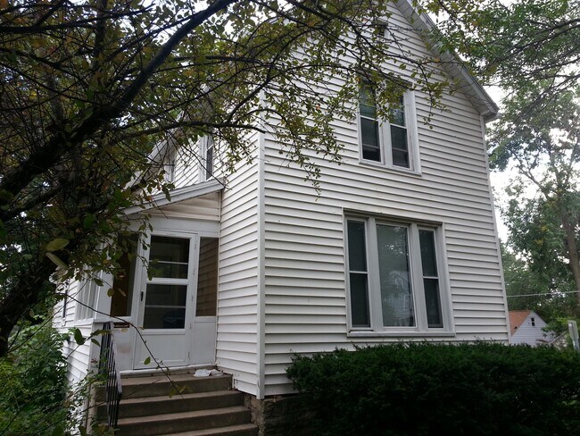 Photo - 622 W 18th St