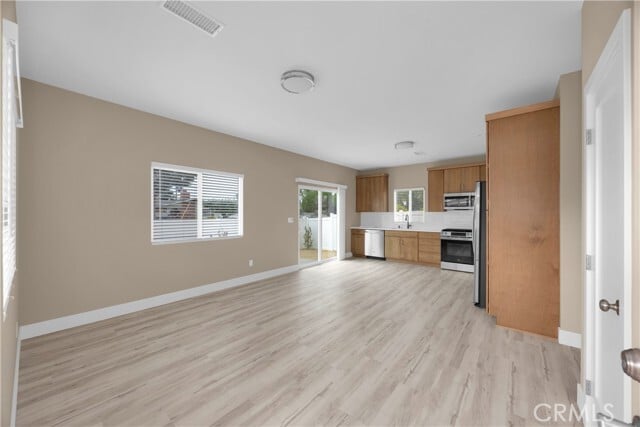 Photo - 751 N Grand St