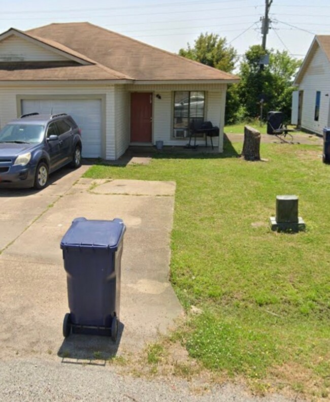 Photo - 143 S Gosnell St