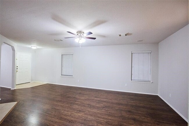 Photo - 3638 Siebinthaler Ln
