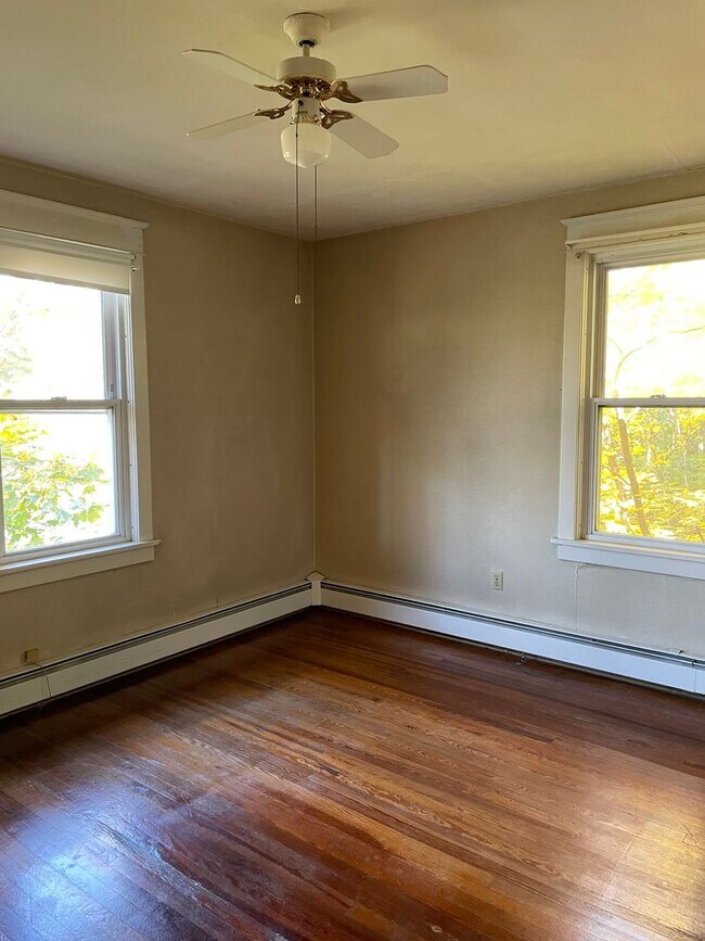 Photo - 107 E Main St Unit Apt 1