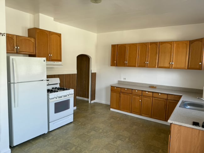 Photo - West Side Petaluma Near Down Town  - 2 Bedroom 1 Bathroom