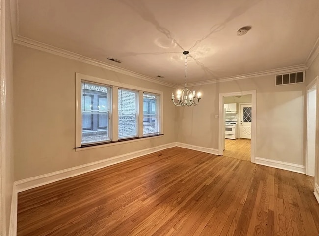 Building Photo - 2619 W Greenleaf Ave Rental
