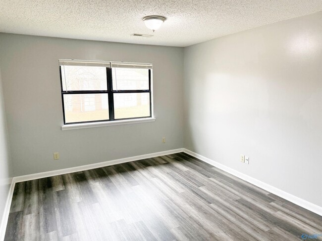 Photo - 112 Jodi Dr Unidad B