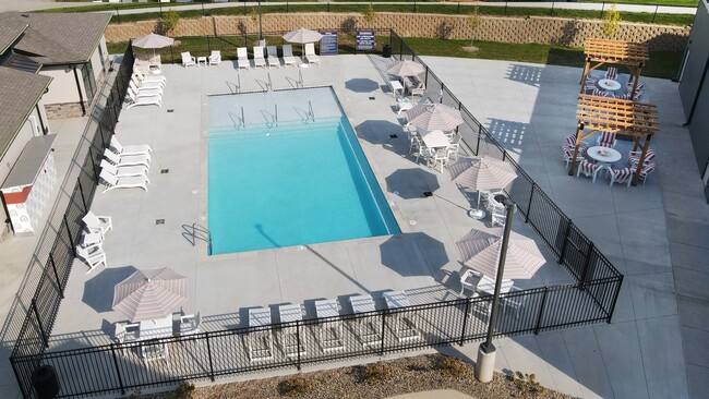 Pool2
