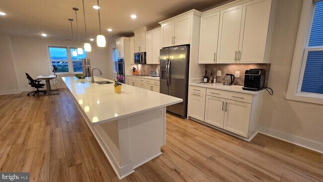 Photo - 44768 Tiverton Sq