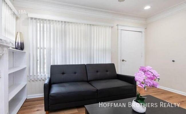 Photo - 1161 W 38th St Condo Unit 1