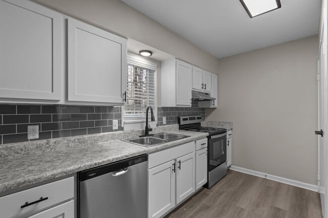 Photo - Signature Place