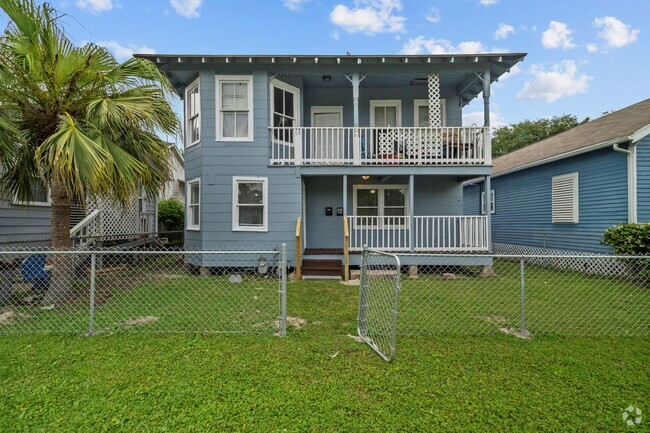 Building Photo - 4020 Avenue O 1/2 Unit #Down Rental