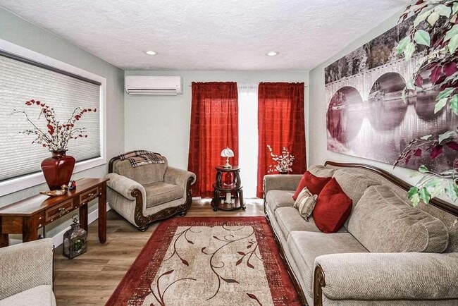 Living Room - 5137 Mesquite Dr Unit 5137