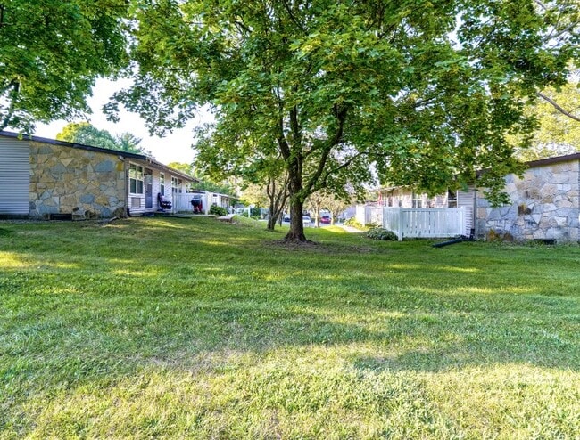 Rolling Meadows Apartments