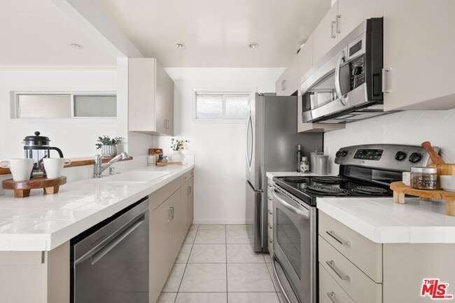 Photo - 26664 Seagull Way Unit B204