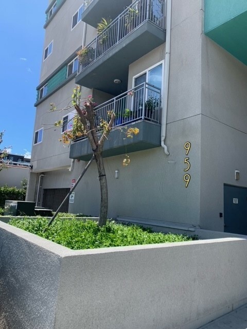 Photo - 959 S Ardmore Ave