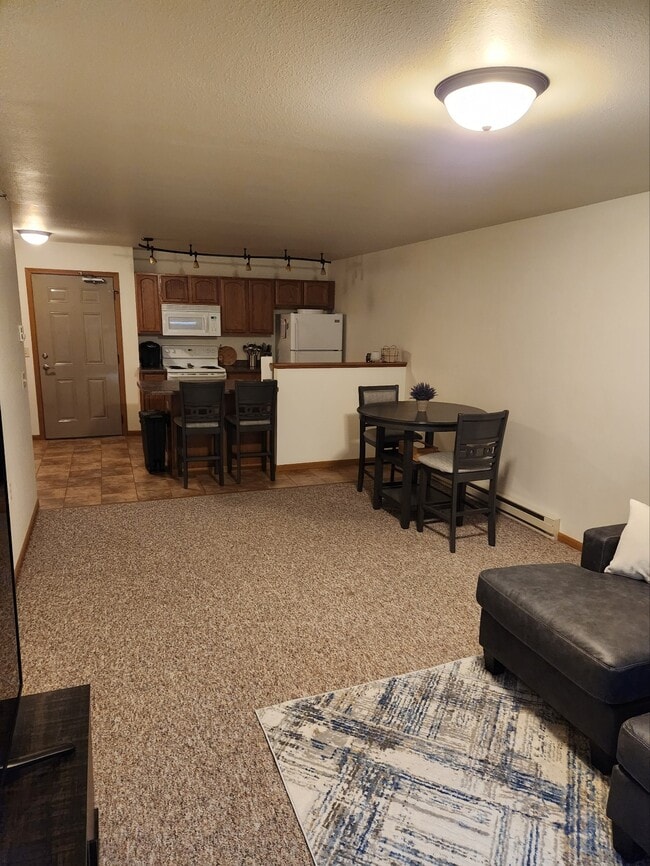 Photo - 4960 Service Dr Unit 105