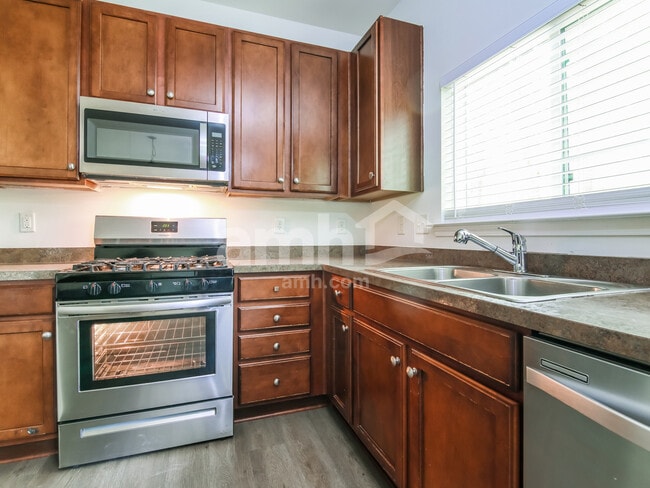 Photo - 5900 Spring Glen Ln