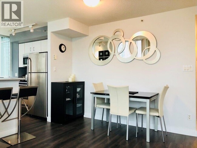 Photo - 555 Jervis St Unité 2406