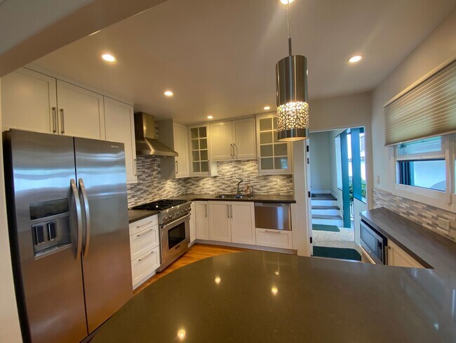 1035 Orilla Del Mar Dr Unidad B