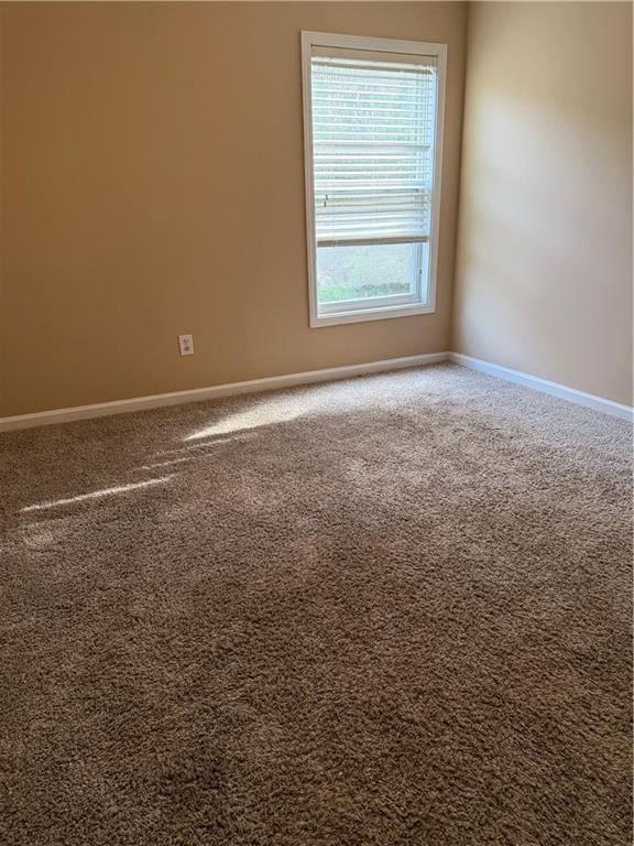 Photo - 1646 Hedington Ct SE