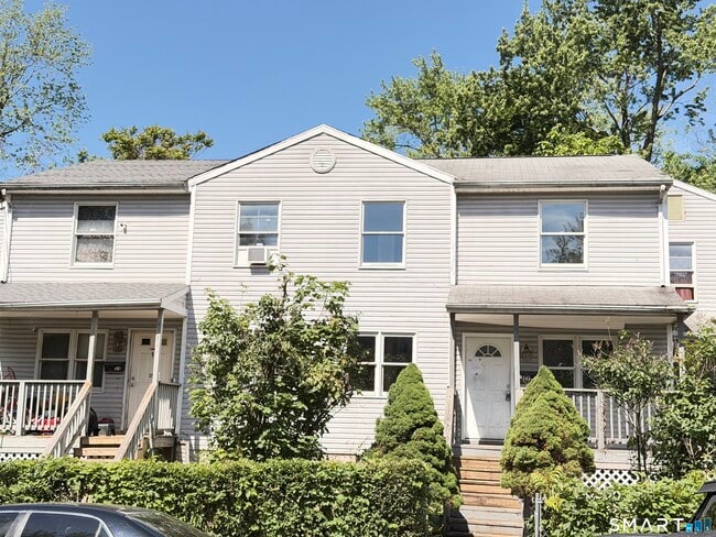 Building Photo - 17 Enfield St Unit 17