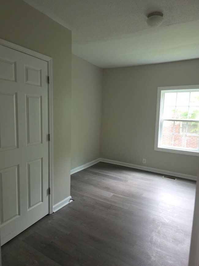 Photo - 3 Bedroom 1 bath home in Florence near Down Town Florence