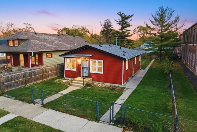 Photo - 14921 Lincoln Ave