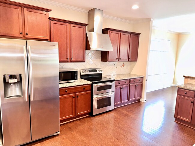 Photo - Beautiful home in Everwood!