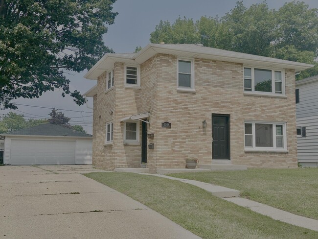 Building Photo - 1508 Walnut St Rental