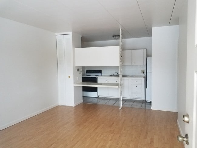 Photo - Foxtail Glen on White Pond