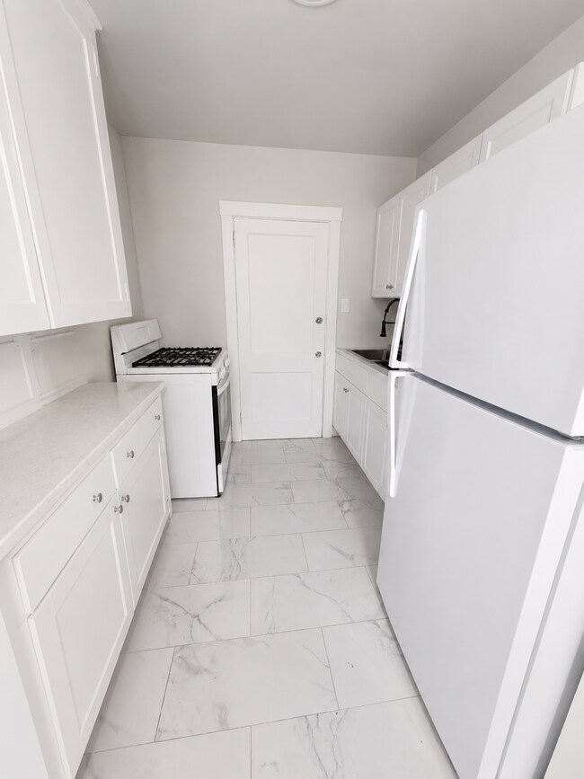 5862 Forbes Ave Unidad 22