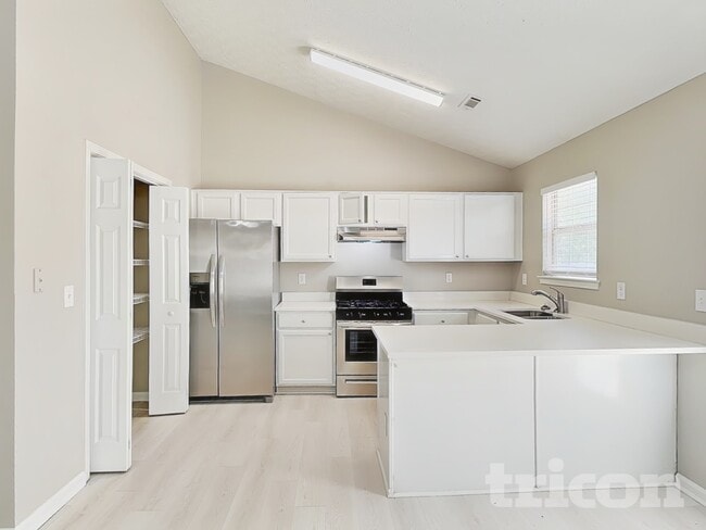 Photo - 262 Village Dr