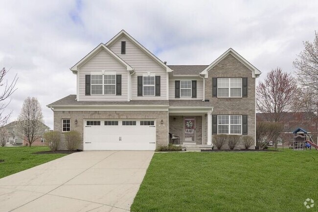 Building Photo - Beautiful updated home in West Carmel!