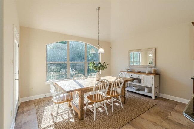 Photo - 11613 Woodland Hills Trail