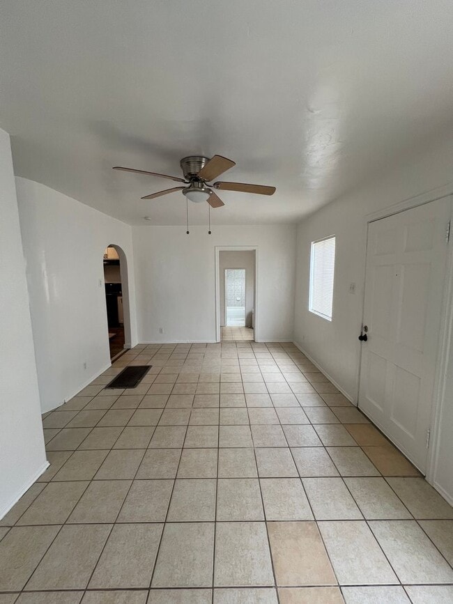 Photo - Charming 3-bedroom home!