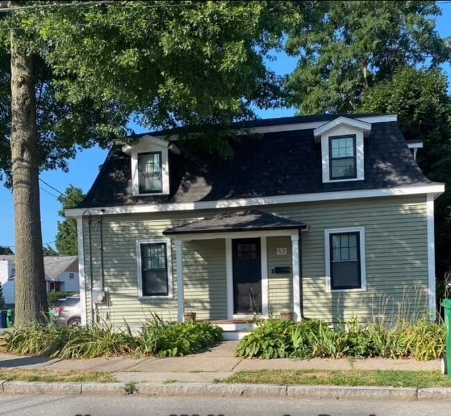 Building Photo - 53 Hawthorn St