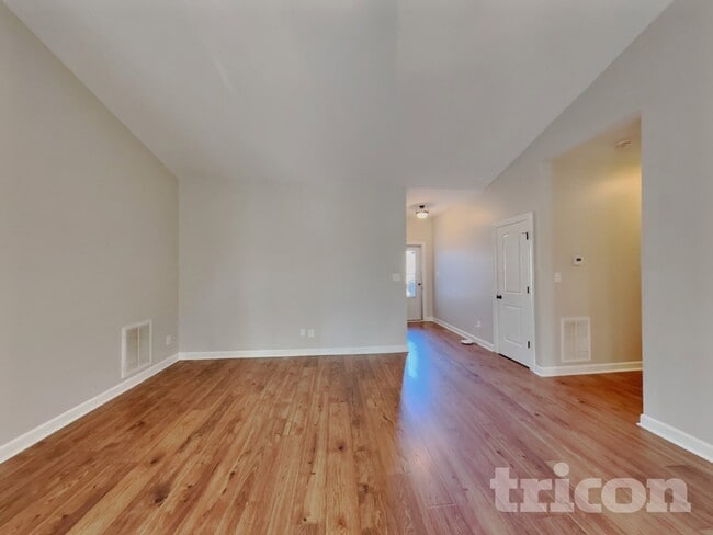 Photo - 189 Crystal Creek Dr