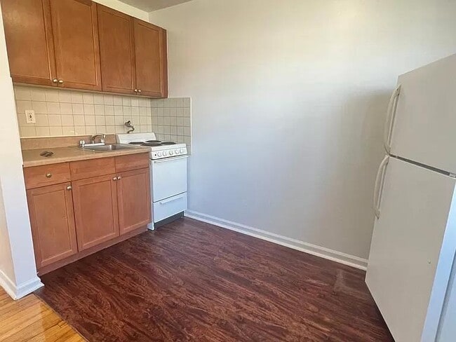 Building Photo - 175 Passaic St Rental