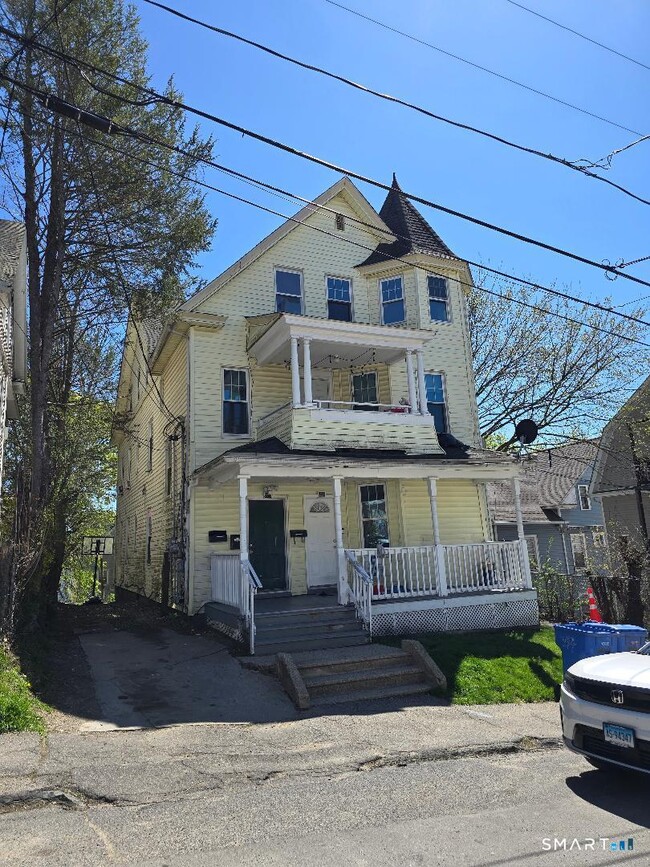 Photo - 219 Woodlawn Terrace Unit 3rd floor