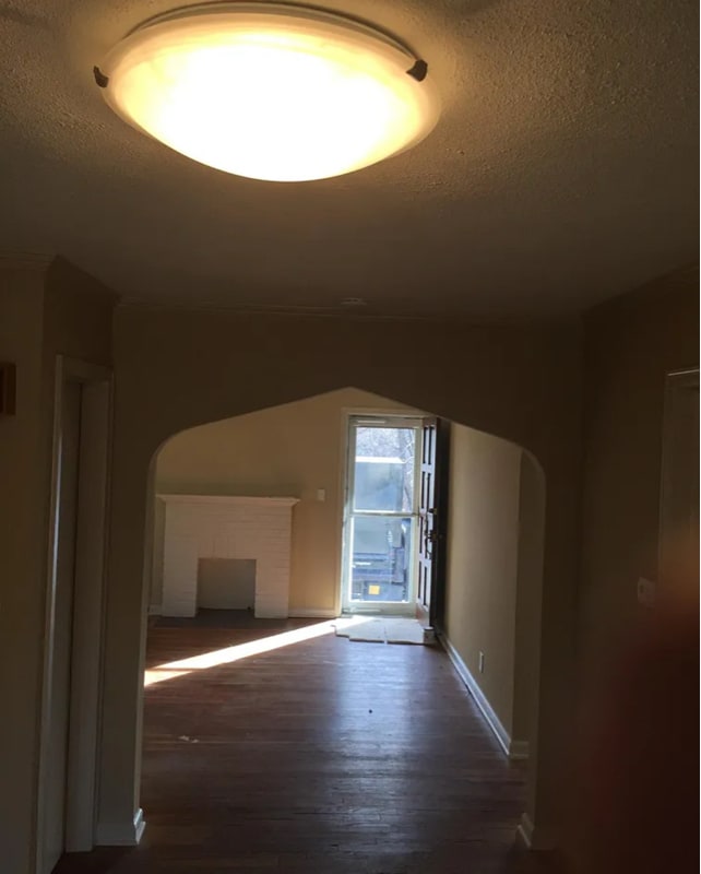 Photo - 2208 W 48th St