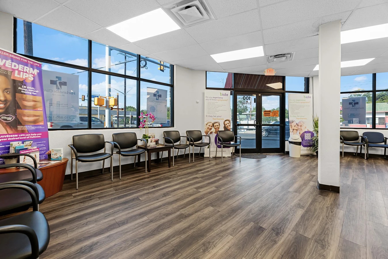 Photo - Harlandale Building