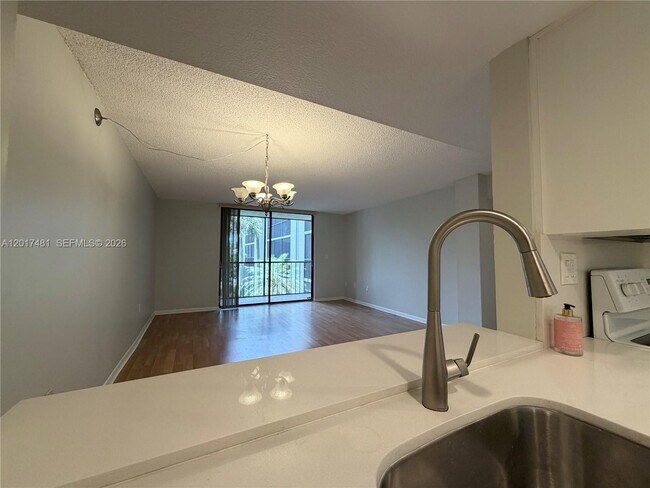 Photo - 8015 SW 107th Ave Unit 203