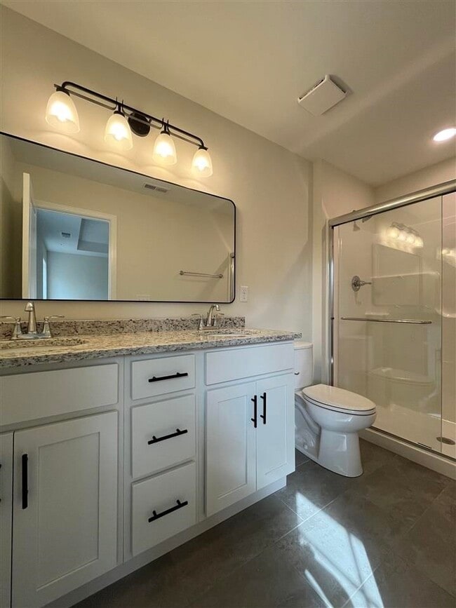 Photo - 1165 Shallowford St