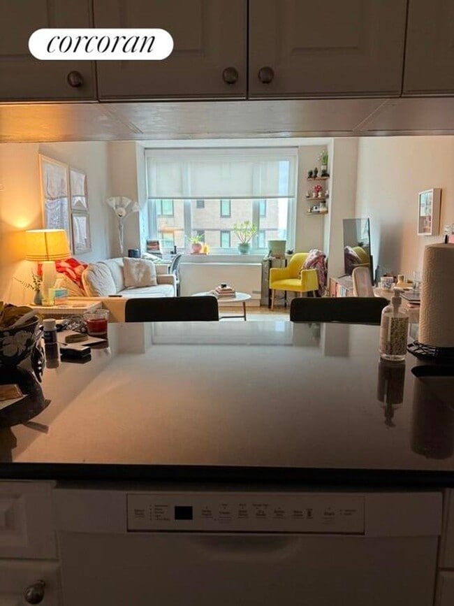 Photo - 205 E 95th St