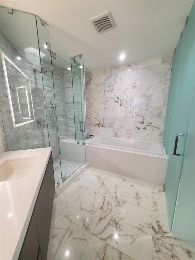 Photo - 851 NE 1st Ave