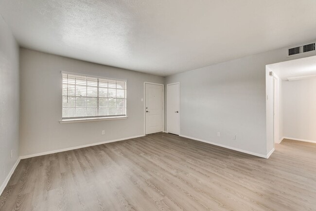 Photo - The Sutton on Park Lane