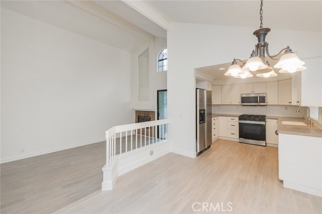 Photo - 20 Rock Cliff Pl