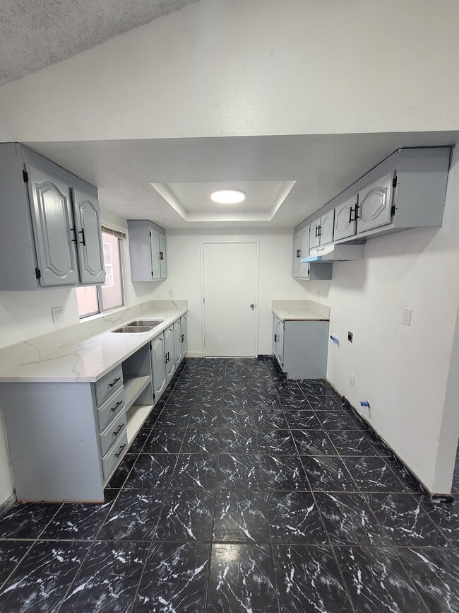 Photo - 3060 Southern Ave Unit A